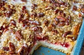 CRESCENT CHERRY CHEESECAKE BARS – The Southern Woman Cooks
