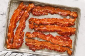 Easy methods to Prepare dinner Bacon within the Oven